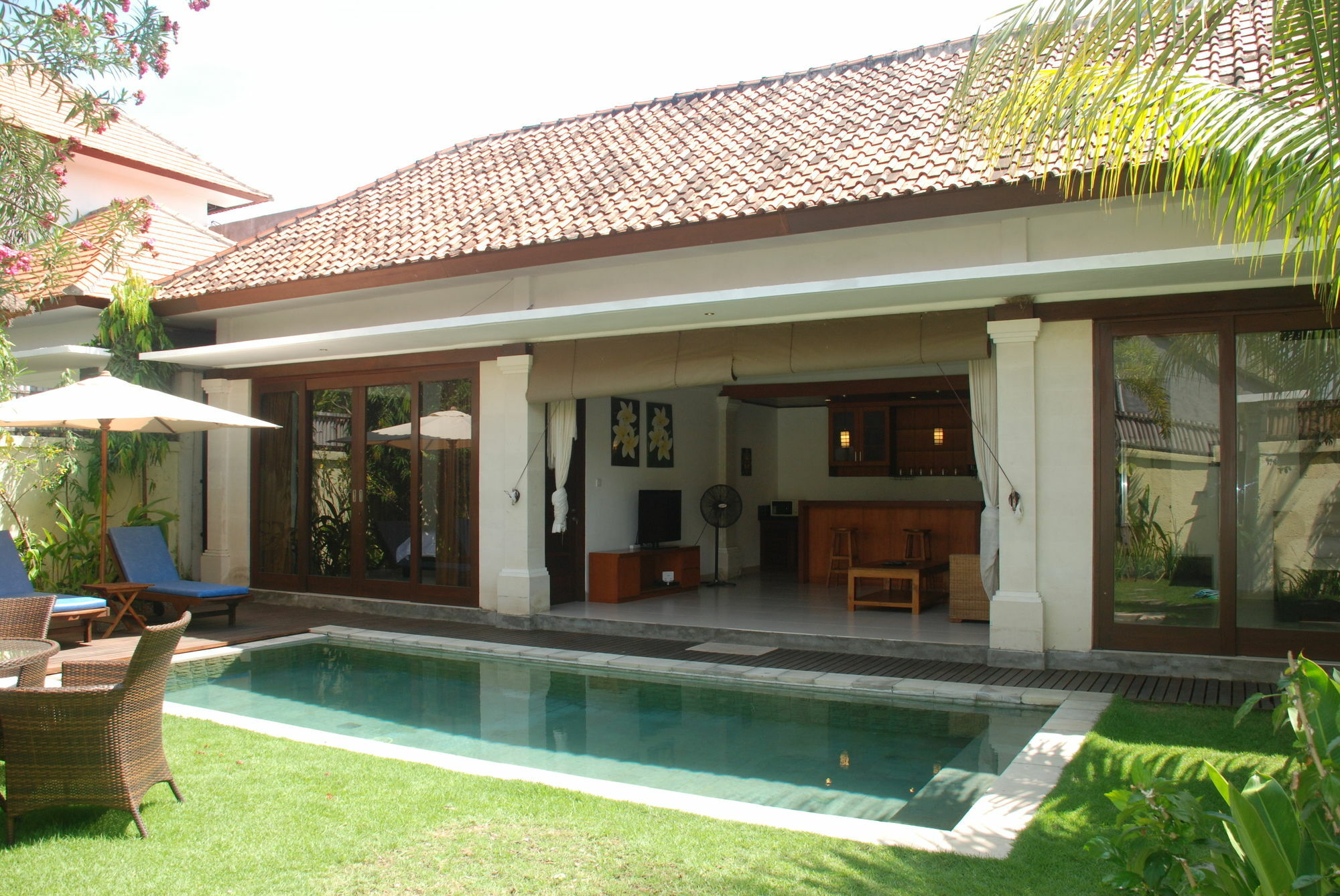 Sekar Agung - Outskirt Villa
